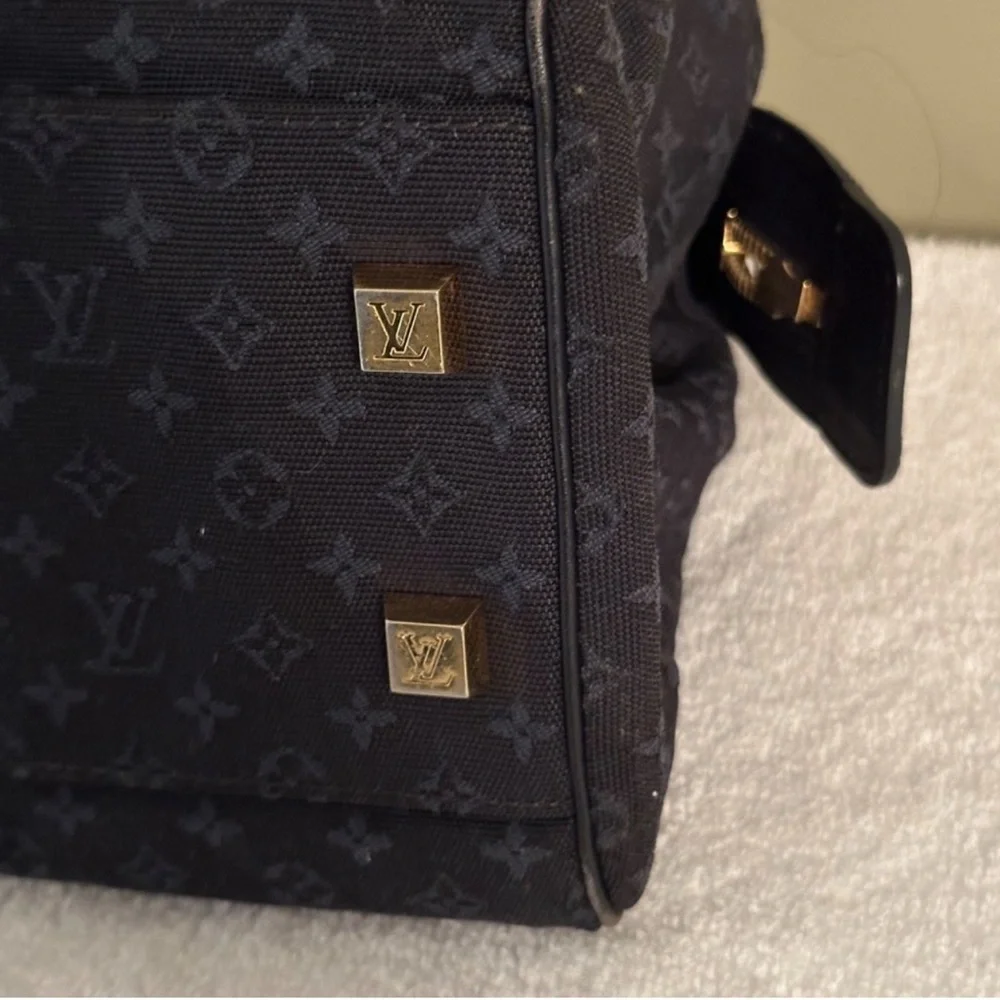 Louis Vuitton Min Lin Navy - Picture 3 of 7